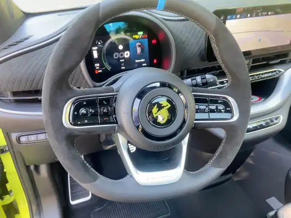 ABARTH 500 (9/15)