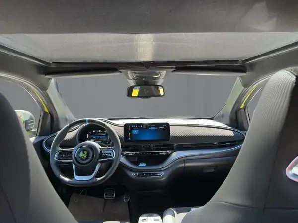 ABARTH 500E (8/15)
