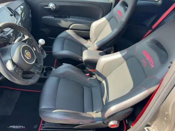 ABARTH 595 (11/15)
