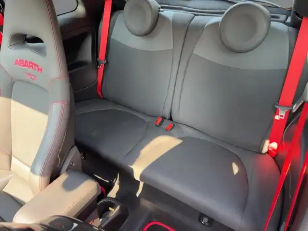 ABARTH 595 (12/15)