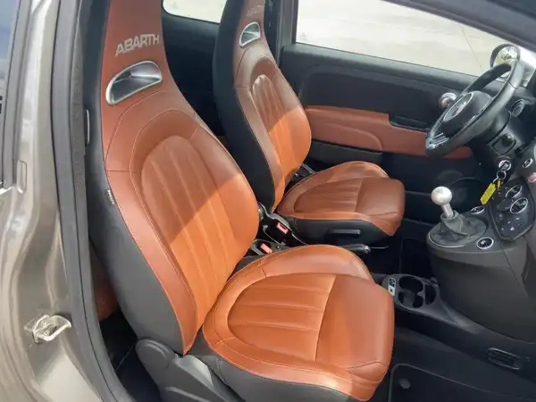 ABARTH 595 (11/15)