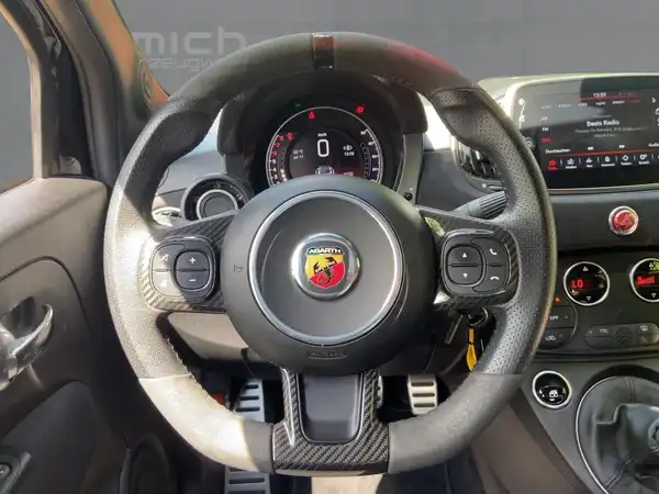 ABARTH 595 (9/15)
