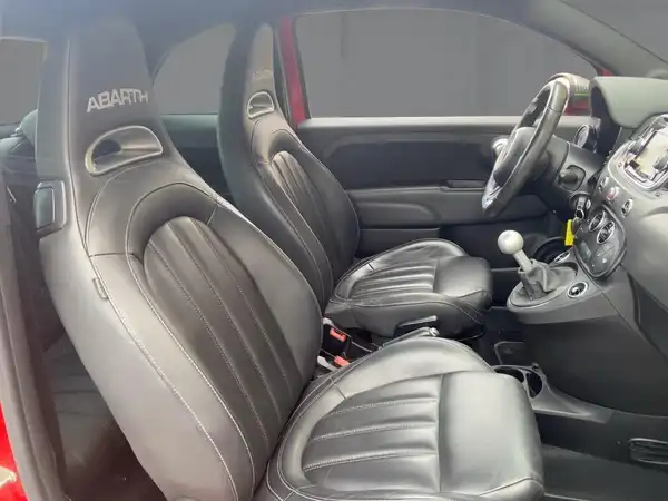 ABARTH 595 (9/15)