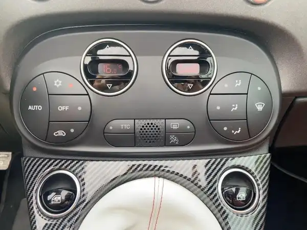ABARTH 595C (6/15)