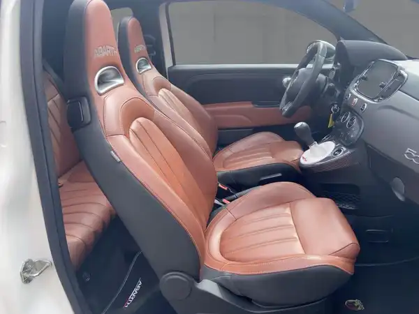ABARTH 595C (10/15)