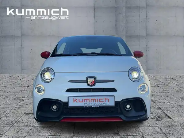 ABARTH 695 (2/15)
