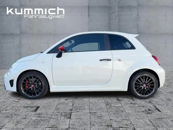 ABARTH 695 (6/15)