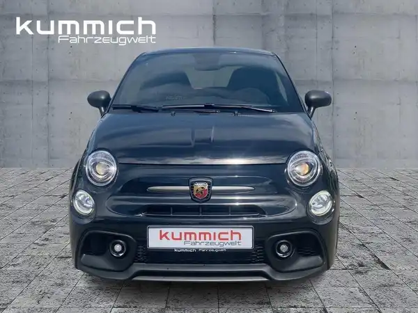 ABARTH 695 (2/15)