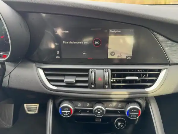 ALFA ROMEO GUILIA SPRINT (10/15)