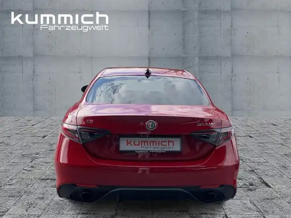 ALFA ROMEO GIULIA (5/15)
