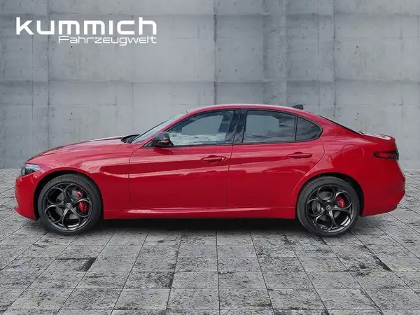 ALFA ROMEO GIULIA (6/15)
