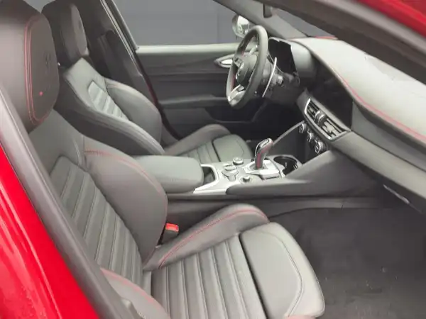 ALFA ROMEO GUILIA COMPETIZIONE (11/15)