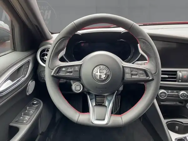 ALFA ROMEO GUILIA COMPETIZIONE (9/15)