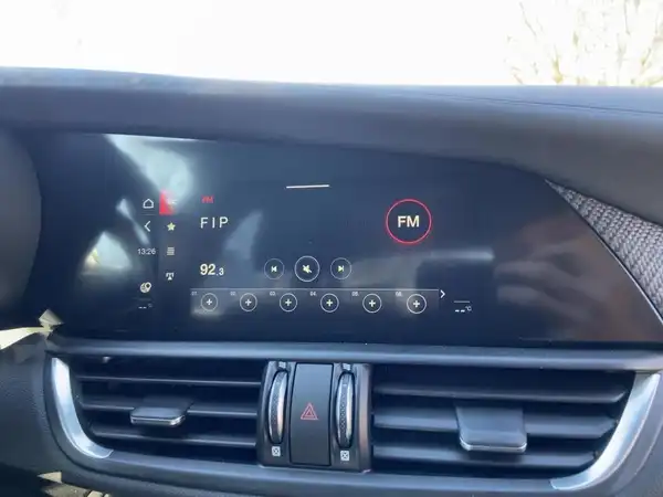 ALFA ROMEO GUILIA QUADRIFOGLIO (10/15)