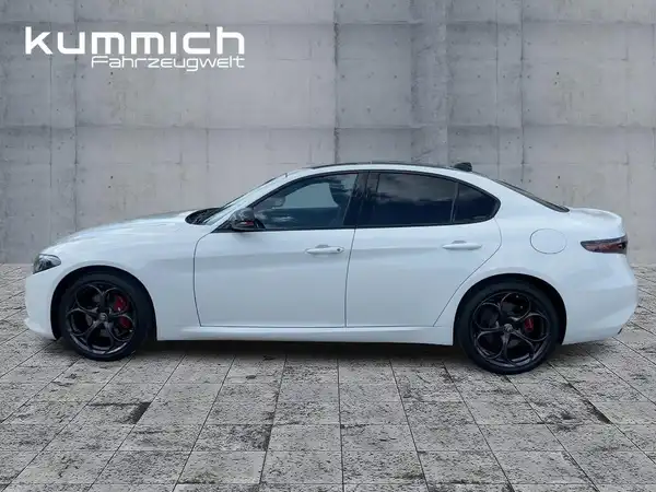 ALFA ROMEO GIULIA (6/15)