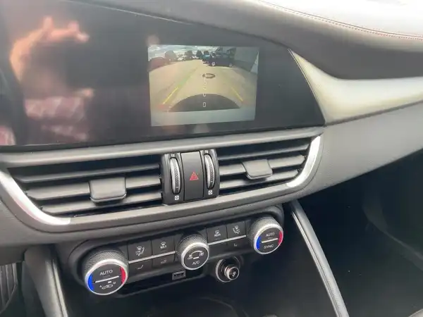 ALFA ROMEO GIULIA (10/15)