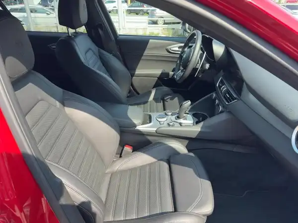 ALFA ROMEO GIULIA (11/15)