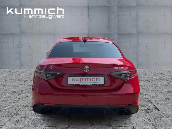 ALFA ROMEO GIULIA (5/15)