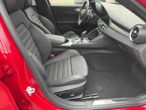 ALFA ROMEO GIULIA (11/15)