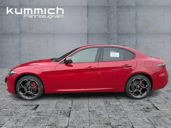 ALFA ROMEO GIULIA (6/15)
