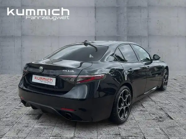 ALFA ROMEO GIULIA (4/15)