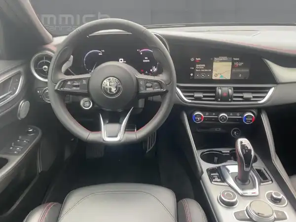 ALFA ROMEO GUILIA COMPETIZIONE (8/15)