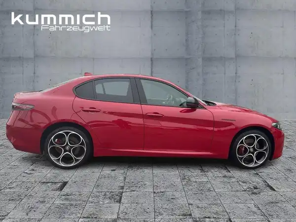 ALFA ROMEO GUILIA COMPETIZIONE (3/15)