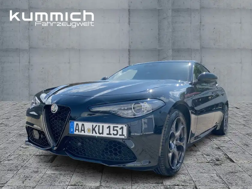 ALFA ROMEO GIULIA (1/15)