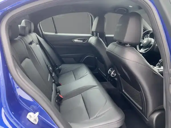 ALFA ROMEO GIULIA (12/15)