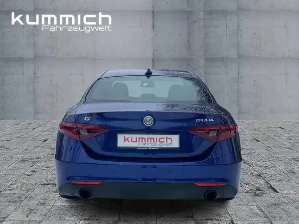 ALFA ROMEO GIULIA (5/15)