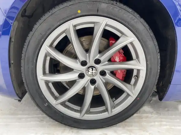 ALFA ROMEO GIULIA (7/15)