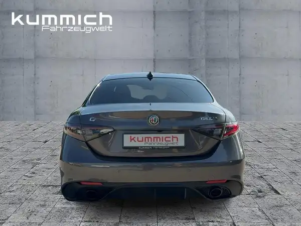 ALFA ROMEO GIULIA (5/15)
