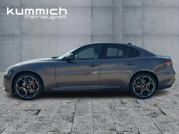 ALFA ROMEO GIULIA (6/15)