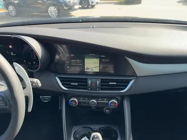 ALFA ROMEO GIULIA (10/15)