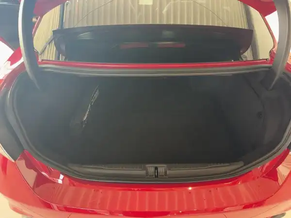 ALFA ROMEO GUILIA QUADRIFOGLIO (13/15)