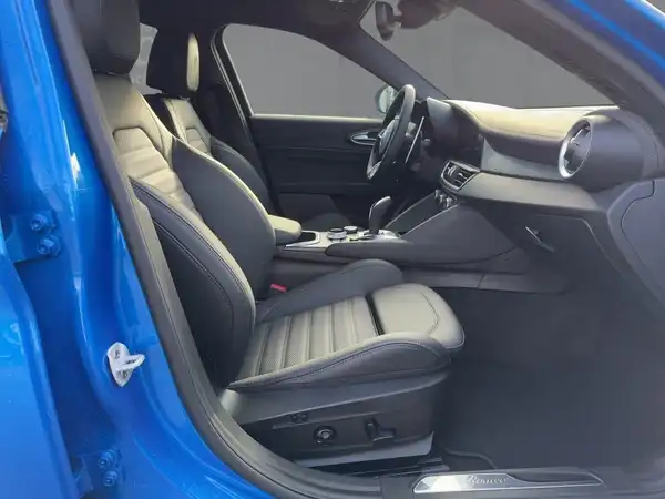 ALFA ROMEO GUILIA QUADRIFOGLIO (11/15)