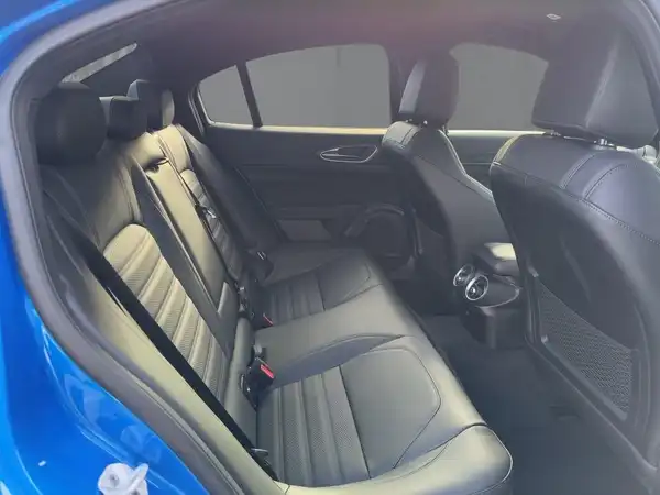 ALFA ROMEO GUILIA QUADRIFOGLIO (12/15)
