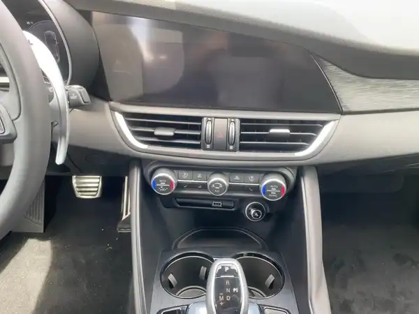 ALFA ROMEO GUILIA SPRINT (10/15)