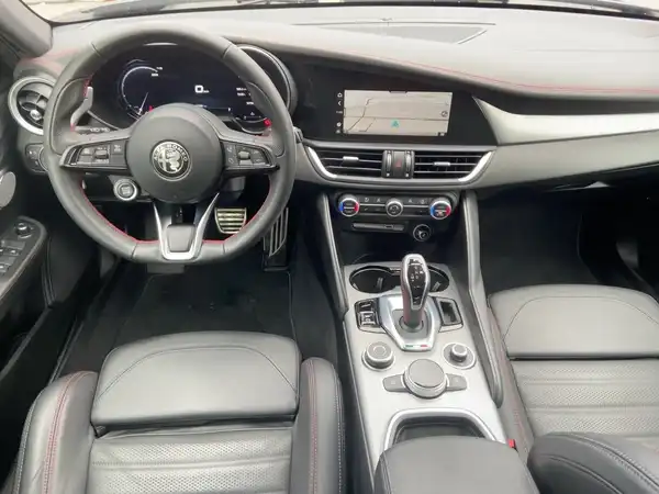 ALFA ROMEO GUILIA COMPETIZIONE (8/14)