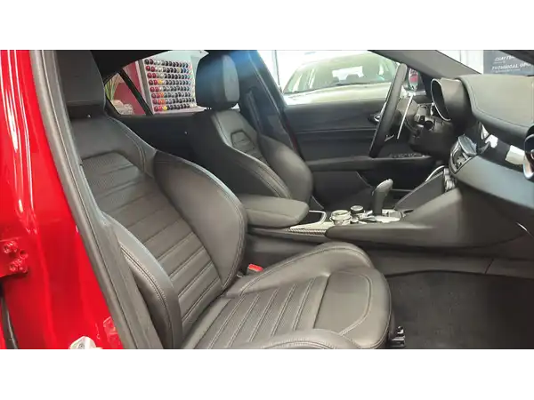 ALFA ROMEO GUILIA QUADRIFOGLIO (11/15)