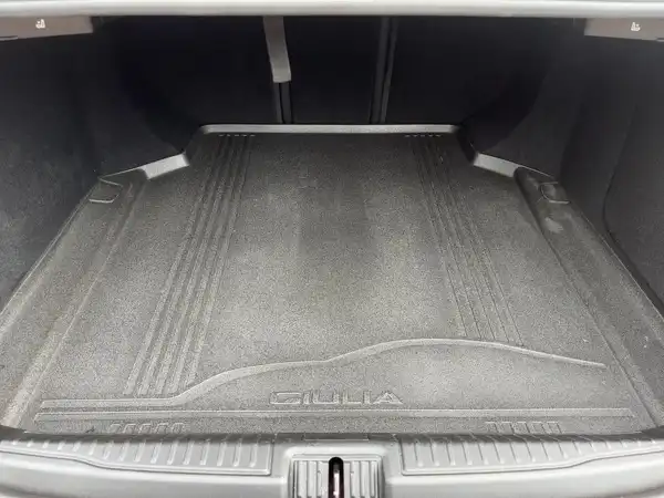 ALFA ROMEO GUILIA SUPER (13/15)