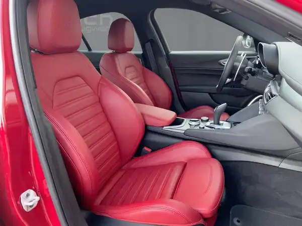ALFA ROMEO GIULIA (11/15)