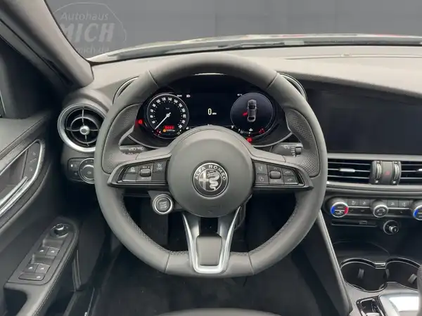 ALFA ROMEO GUILIA SPRINT (9/15)