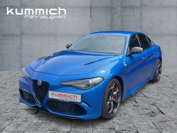 ALFA ROMEO GUILIA QUADRIFOGLIO (1/15)