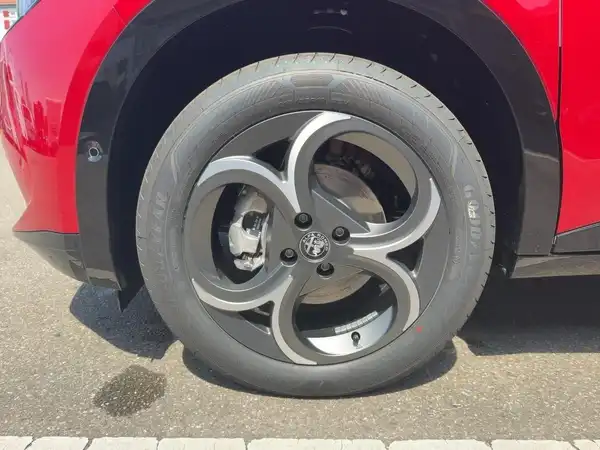 ALFA ROMEO JUNIOR IBRIDA (7/15)