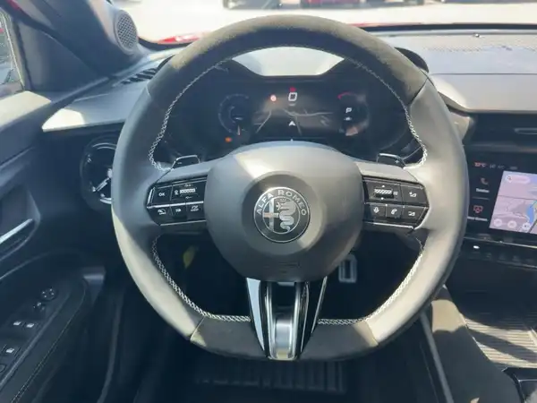 ALFA ROMEO JUNIOR IBRIDA (9/15)