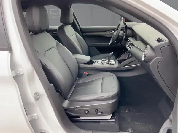 ALFA ROMEO STELVIO (11/15)