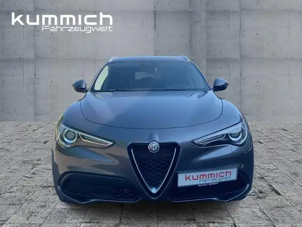 ALFA ROMEO STELVIO LUSSO (2/15)