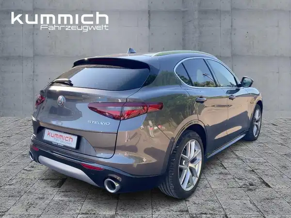 ALFA ROMEO STELVIO LUSSO (4/15)