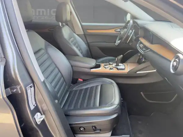 ALFA ROMEO STELVIO LUSSO (8/15)